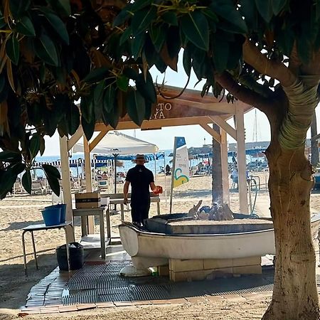 Luxury Beachfront Apartment With Pool, Sauna, Fitness And Gym In Province Malaga, Andalusia ميخاس المظهر الخارجي الصورة